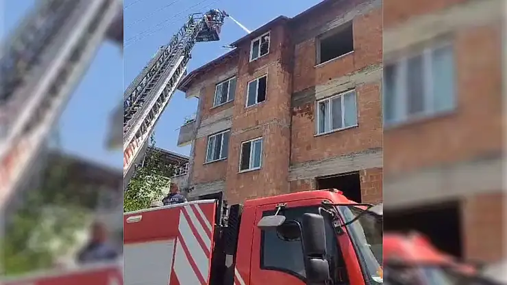 Malatya'da çatı yangını korkuttu