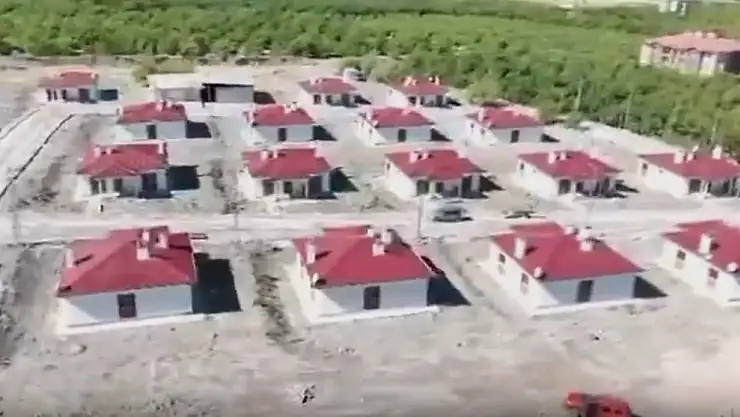 Malatya'da Deprem Konutlarında Anahtar Teslimleri Sürüyor