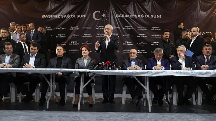 Malatya'da depremzedelerle birlikte iftar yaptılar