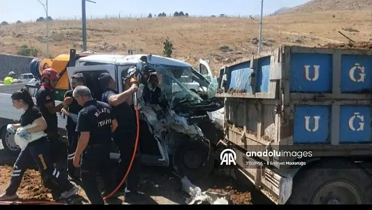 Malatya'da iki ayrı trafik kazasında 2 kişi yaralandı