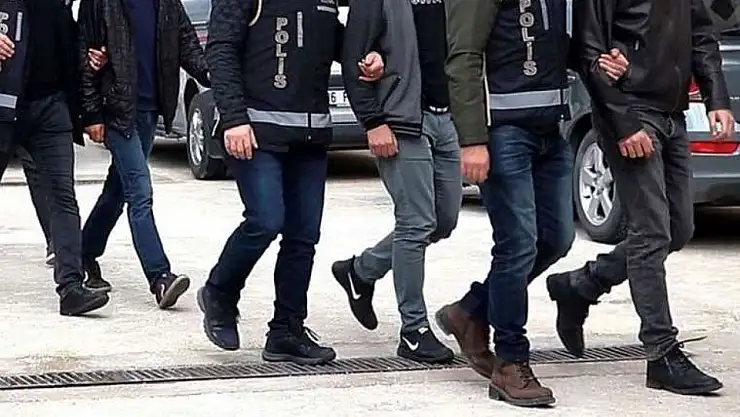 Malatya'daki 'Kıskaç' operasyonunda 3 FETÖ şüphelisi yakalandı