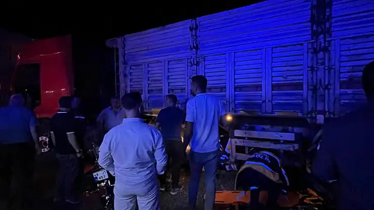 Malatya Doğanşehir-Erkenek'te Kamyon ile Motosiklet Çarpıştı: 1 Yaralı