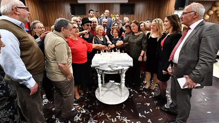 Huzurevi'nde yılbaşı