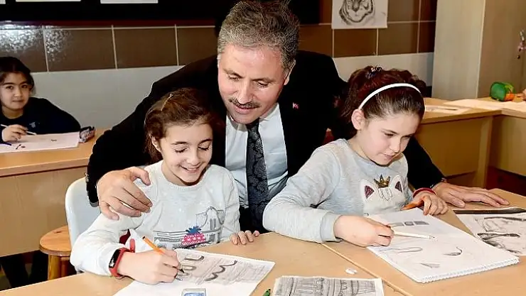 Kadın Stk'lar Büyükşehir Belediyesi Sosyal Tesislerini Gezdiler