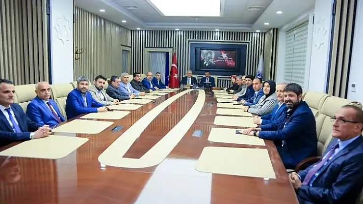 Kahtalı Ve İcra Kurulu Üyeleri, Başkan Gürkan'ı Ziyaret Etti