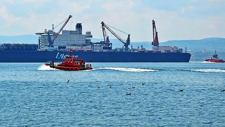 Geçen Yıl Boğazdan 42 Bin 978 Gemi Geçti