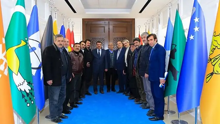 Battalgazi Muhtarlar Derneği Yönetimi, Başkan Gürkan'ı Ziyaret Etti