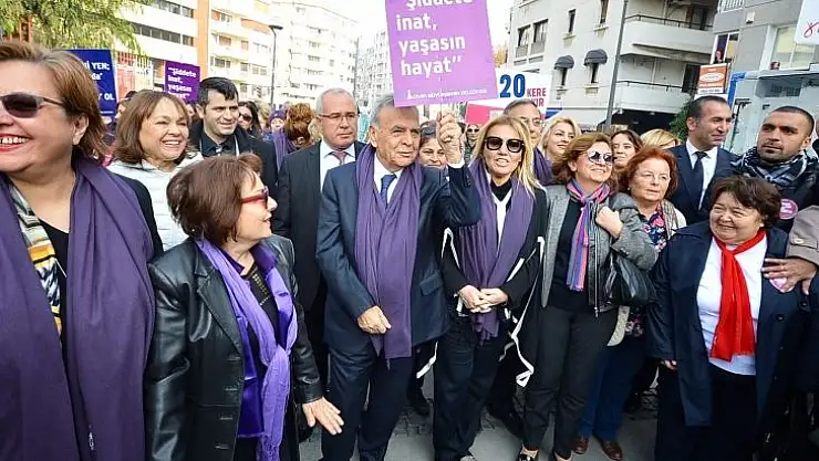 Kadına şiddete İzmir tepkisi