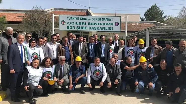 CHP Heyeti Niğde Bor Şeker Fabrikasında