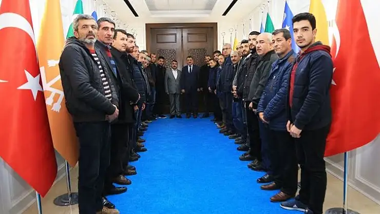 Başkan Gürkan, Seyyar Pazarcılar Esnaf  Yönetimi İle Biraraya Geldi