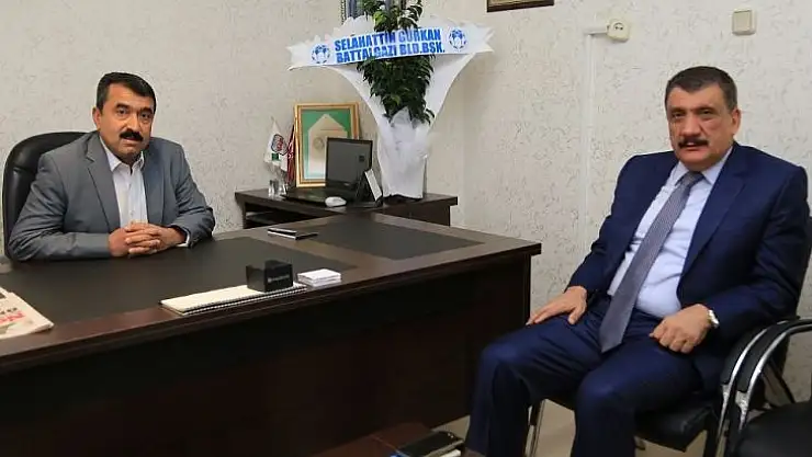 Malatya Seyyar Pazarcılar Esnaf Odası Başkanı Emre'yi Ziyaret Etti