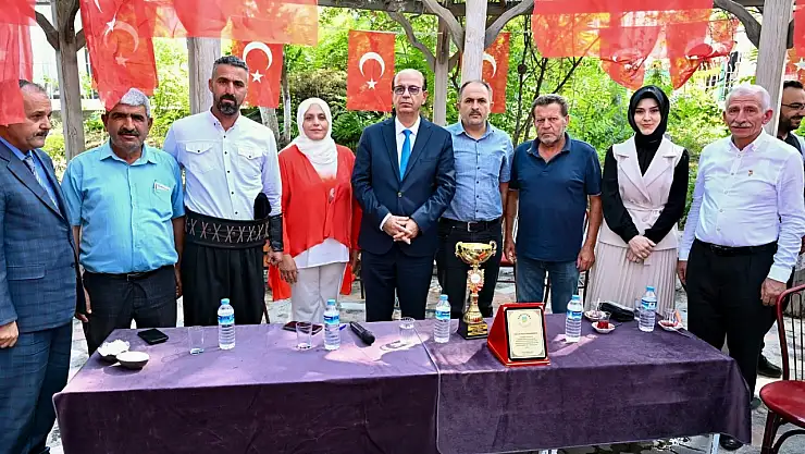 Malatya'nın Gururu: Rahvan At Yarışında Birincilik