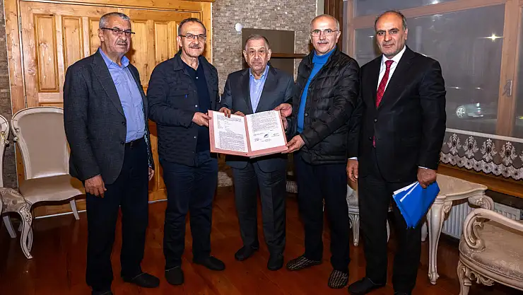 Malatya şehir mezarlığı camii yapımı Malatyalı iş insanı Arif KARACA tarafından üstlenildi