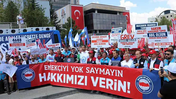 Memur-Sen'den Maliye Bakanlığı önünde eylem: Emeğimizi yok saymayın, hakkımızı verin