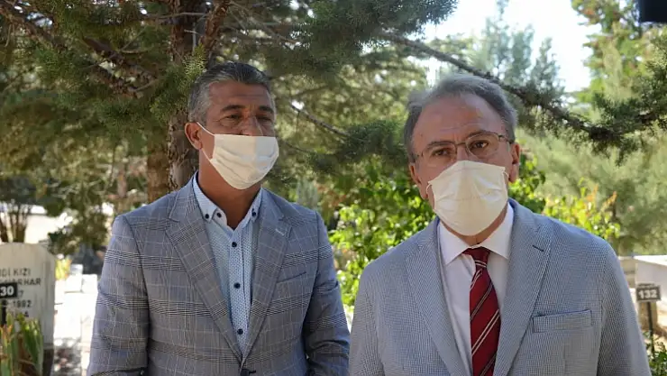 Mezarlıklar Müdürlüğü, Kurban Bayramı öncesi çalışmalarını artırdı.