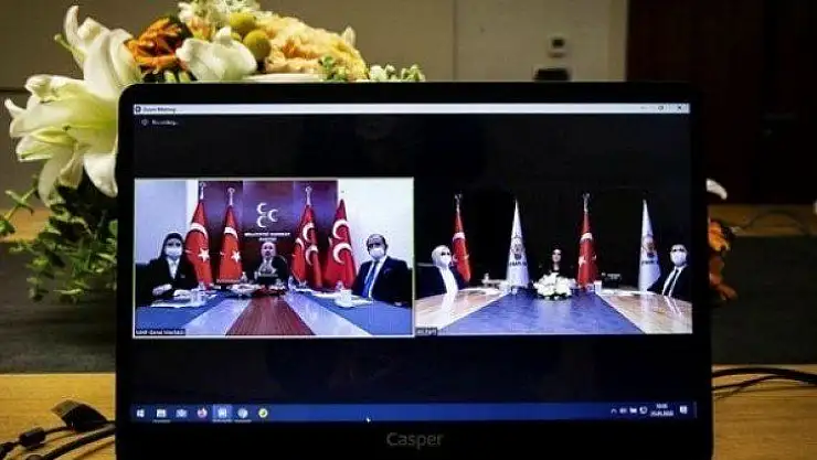MHP'de partiler arası bayramlaşma video konferansla yapıldı