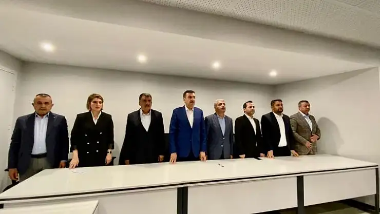 Milletvekili Adayları sırasıyla söz alarak açıklamalarda bulundu.