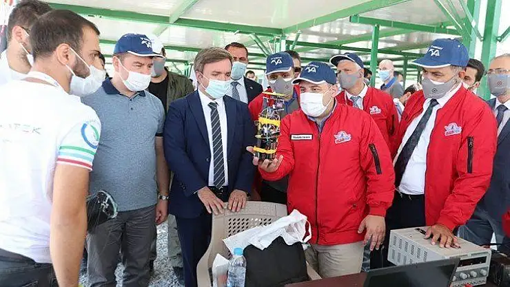 Model Uydular Roketle Fırlatıldı