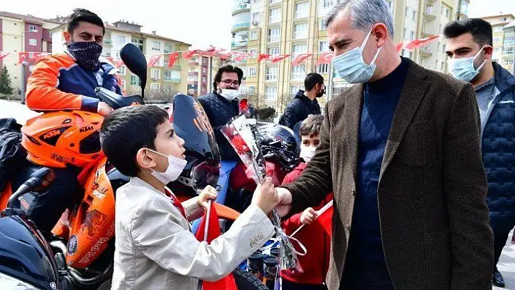 Motosiklet Çalışma Grubu'ndan Şehit Fethi Sekin'in Kabrine Ziyaret