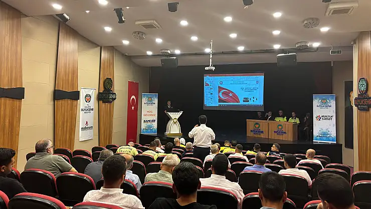 Okul Servisi Sürücülerine Teknik ve Trafik Güvenliği Eğitimi Verildi