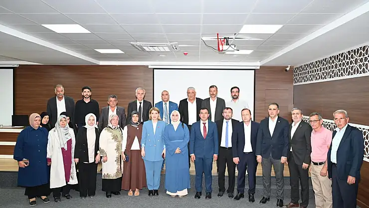 Ölmeztoprak: 'İstişare ve Dayanışma Hizmet Yolumuzda En Güçlü Dayanağımızdır'