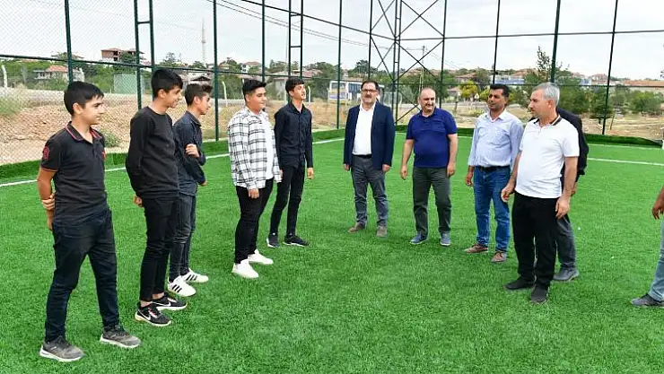 Özal Mahallesi Halı Sahaya Kavuştu