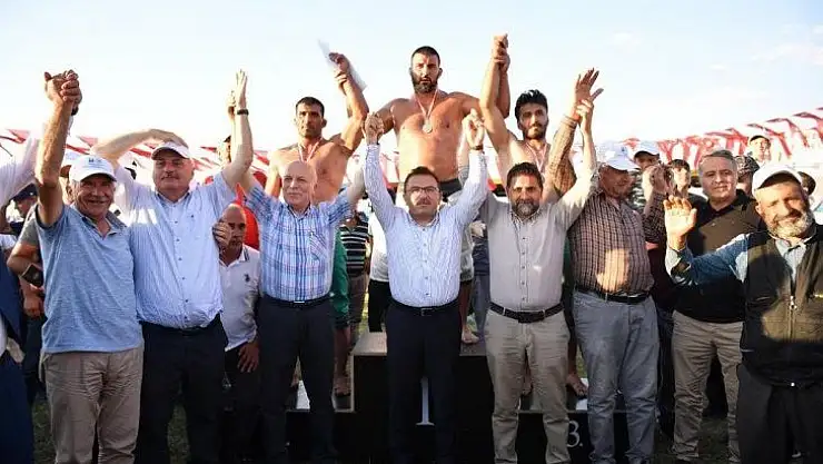 Pehlivanlar Erzurum Ovasında Kurulan Er Meydanında Buluştu