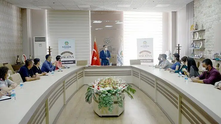 Personel, işaret dili alfabesi ve rakamları öğrenecek