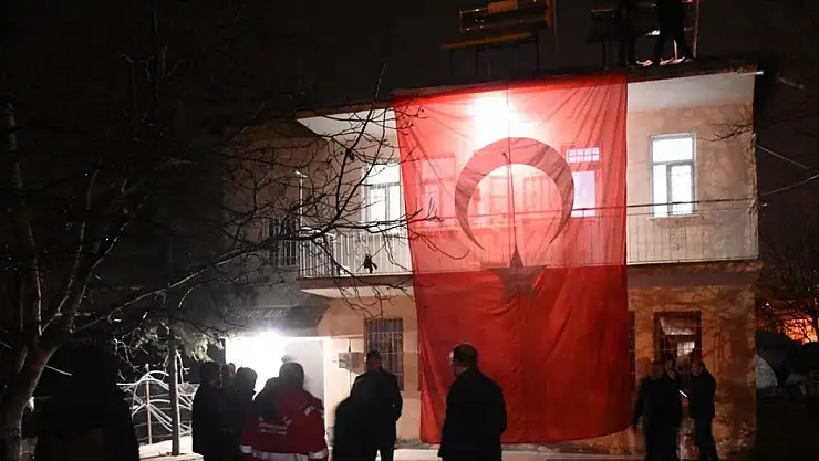 Piyade Sözleşmeli Er Emre Taşkın'ın şehadet haberi Malatya'daki ailesine verildi