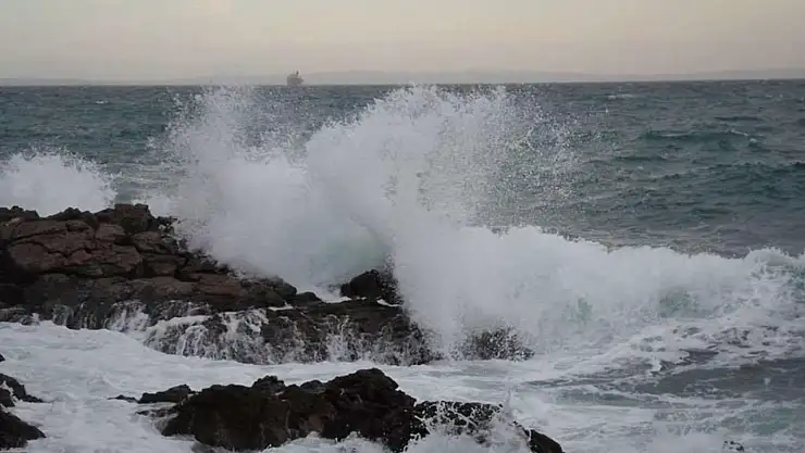 Sakarya ve Düzce'de denize girmek yasaklandı