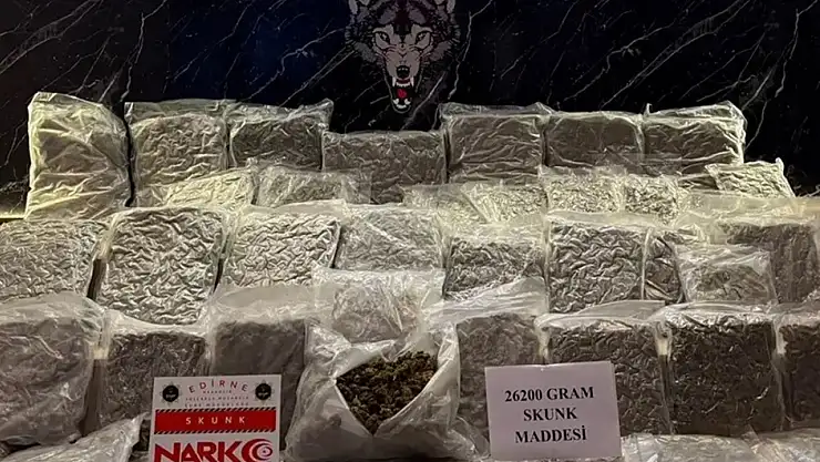 Sınır kapısında 26 kilo uyuşturucu ele geçirildi