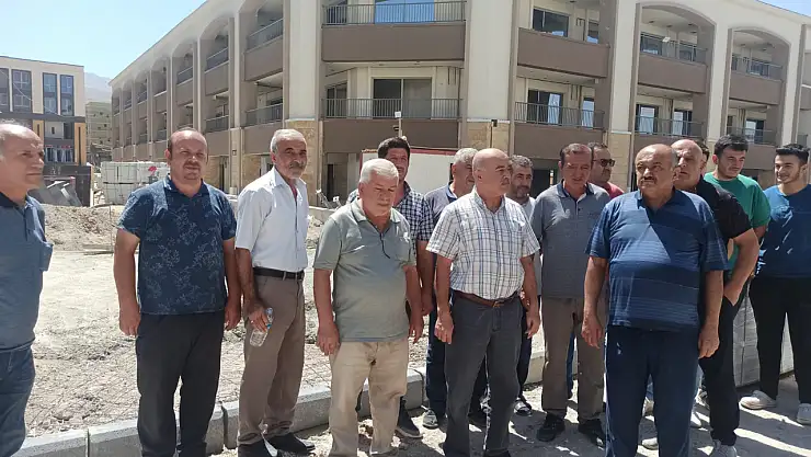 Şire Pazarı esnafı, yeni binalarla ilgili sorunlar yaşıyor