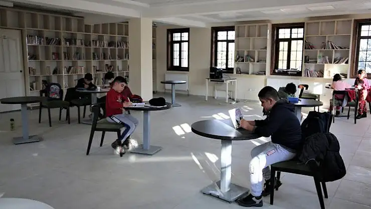 Sivaslılar, Millet Kıraathanelerini Çok Sevdi…