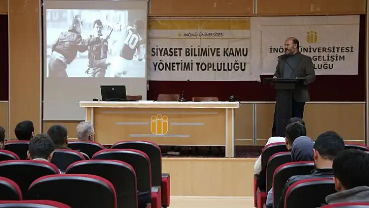 'Spor ve Siyaset' Adlı Konferans Düzenlendi