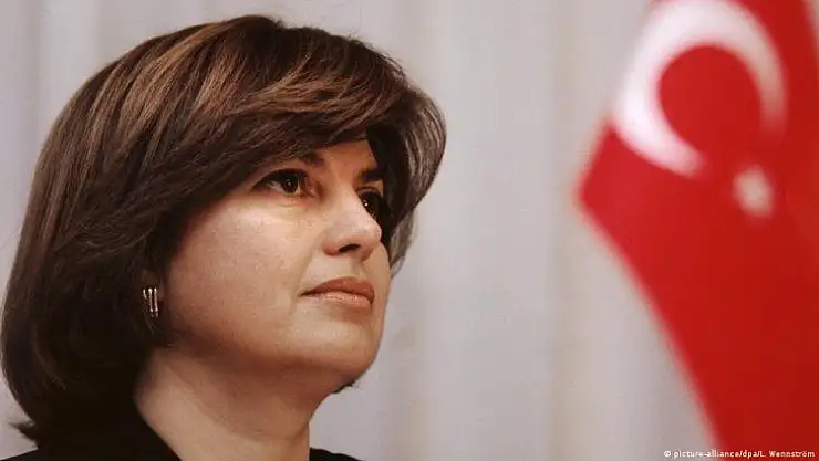 Tansu Çiller'den Siyasete geri dönecek sinyalleri