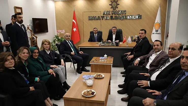 Tarım ve Orman Bakanı İbrahim Yumaklı, İl Başkanı Ali Bakan'ı Ziyaret Etti