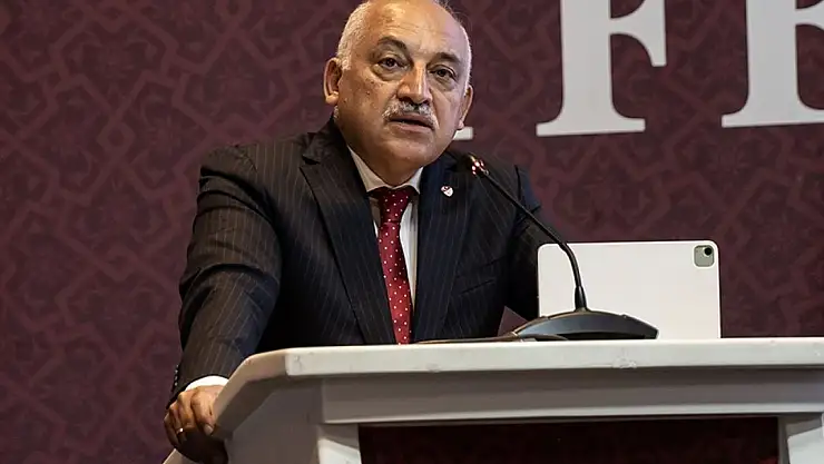Tüm liglerdeki maçlar süresiz olarak ertelendi
