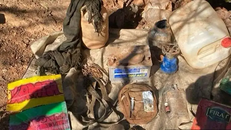 Tunceli'de teröristlere ait mühimmat ve yaşam malzemesi ele geçirildi