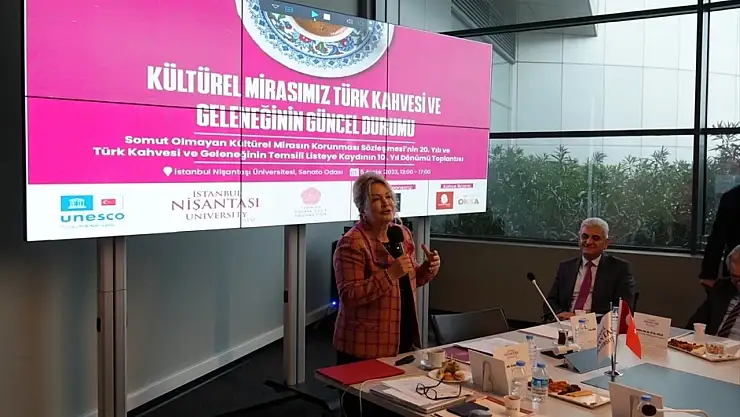 Türk kahvesi ve geleneğinin konuşulduğu etkinlik Nişantaşı Üniversitesi'nde gerçekleştirildi