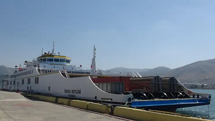Türkiye'nin En Büyük Feribotları Van Gölü'nde Hizmet Ediyor