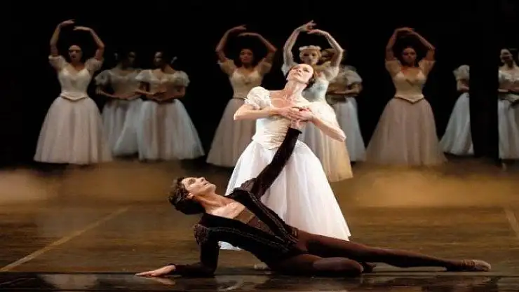 Ülkemizde opera ve bale seyirci sayısı geçen sezona göre yüzde 10,0 arttı.