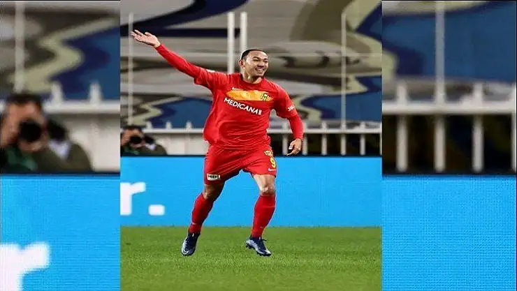 Umut Bulut Tarihe geçti