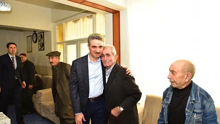 Vali Aydın Baruş Huzurevi Yaşlı Bakım Merkezini Ziyaret Etti