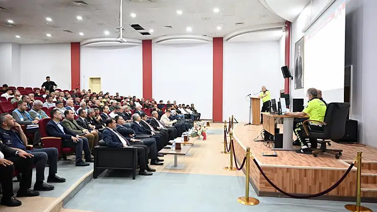 Vali Seddar Yavuz Betoncular ve Hafriyatçılarla İstişare Toplantısı Gerçekleştirildi