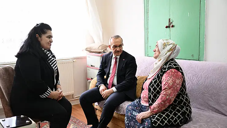 Vali Seddar Yavuz, Engelli, Yaşlı ve Ekonomik Yoksunluk İçinde Bulunan Aileleri Ziyaret Etti