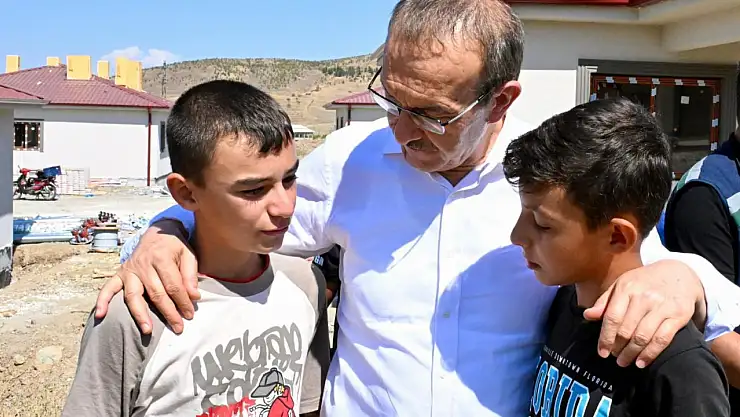 Vali Seddar Yavuz, Kale ve Battalgazi İlçelerinde Hafif Çelik Kırsal Konutlarını İnceledi