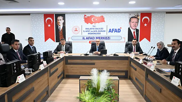 Vali Yavuz Başkanlığında Hafif Çelik Kırsal Köy Konutları İstişare ve Koordinasyon Toplantısı Gerçekleştirildi