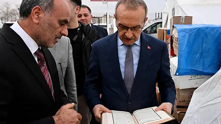 Vali Yavuz İftar Programında Hafızlarla Bir Araya Geldi