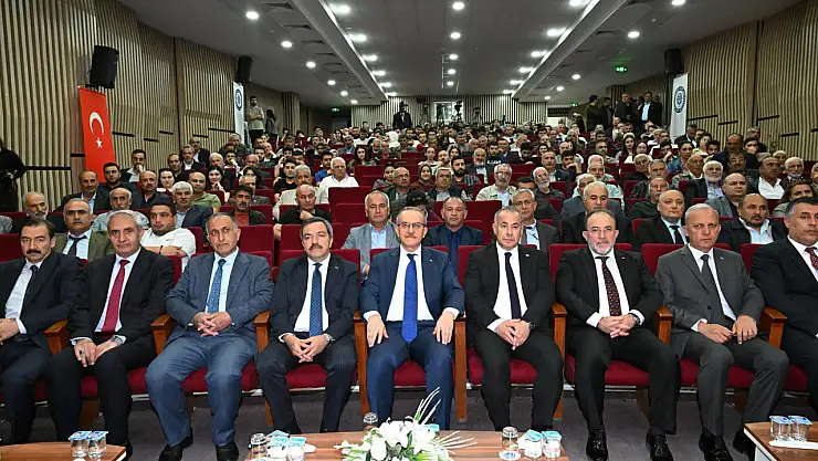Vali Yavuz, Zirai Don Sonrası Kayısıda Ağaç ve Bahçe Bakımı Programına Katıldı