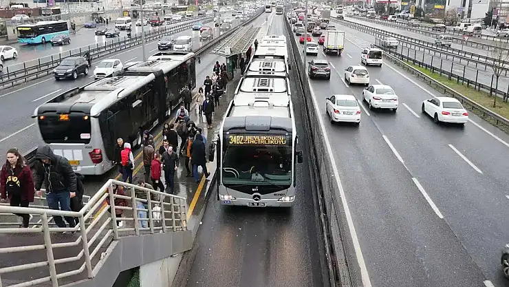 Valilikten Uyarı: İstanbul Maratonu İçin Çok Sayıda Yol Bugün Trafiğe Kapatılacak